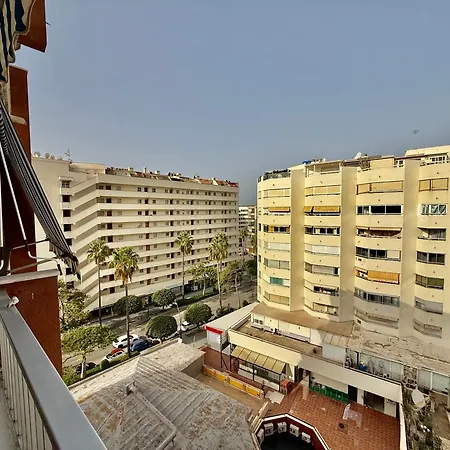 The Iii Center - Eaw Homes Marbella